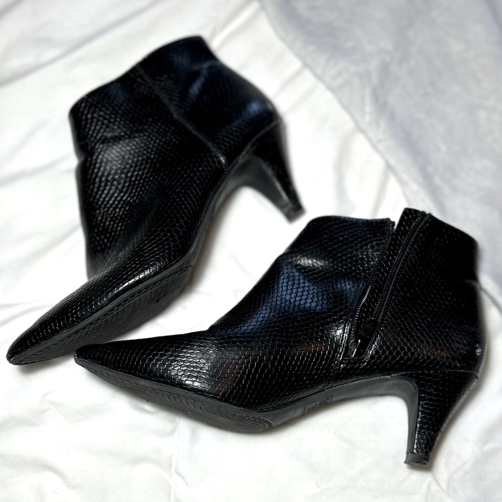Black Ankle Heels